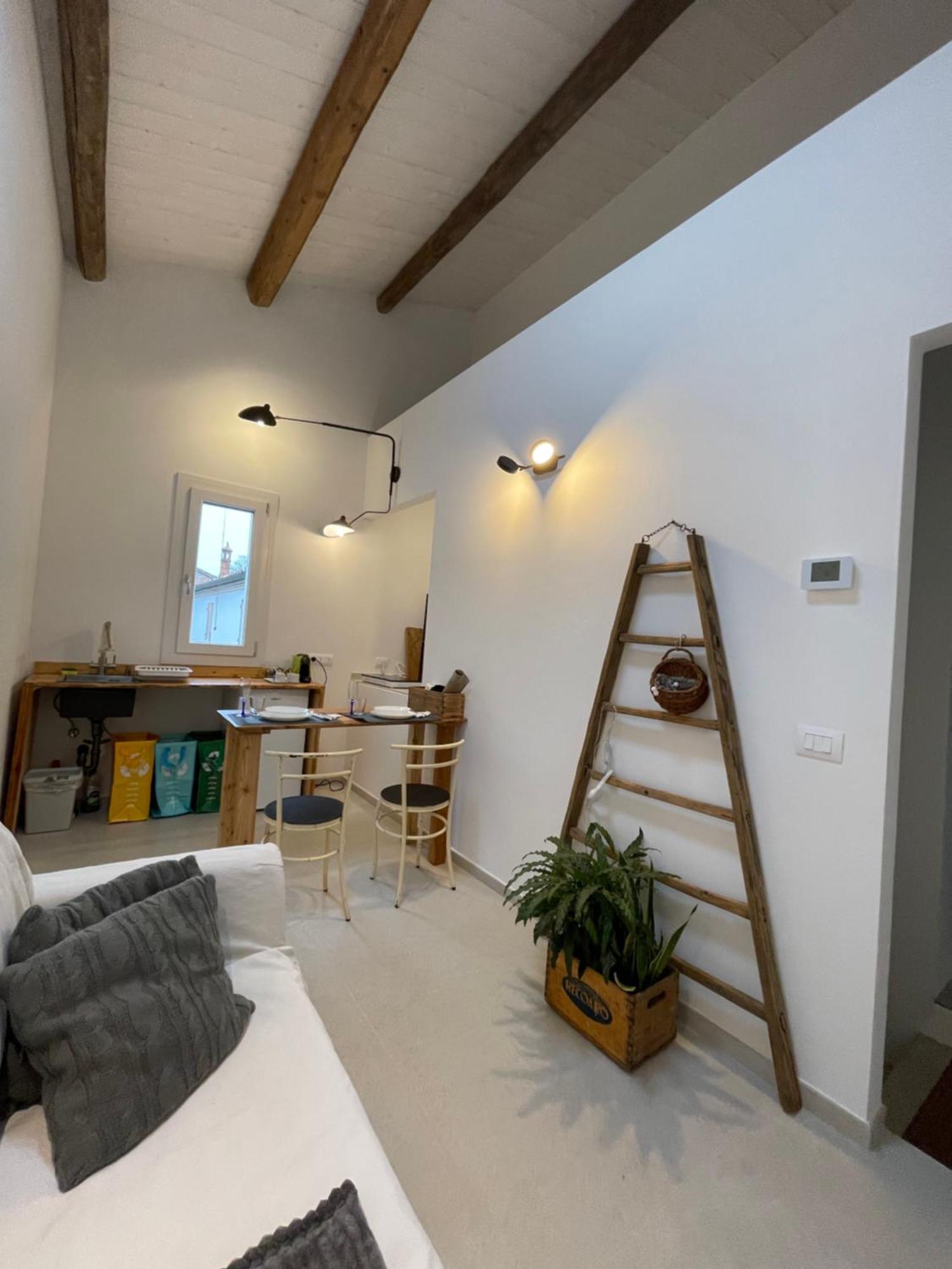 Due Di Tutto Apartment แฟร์รารา ภายนอก รูปภาพ